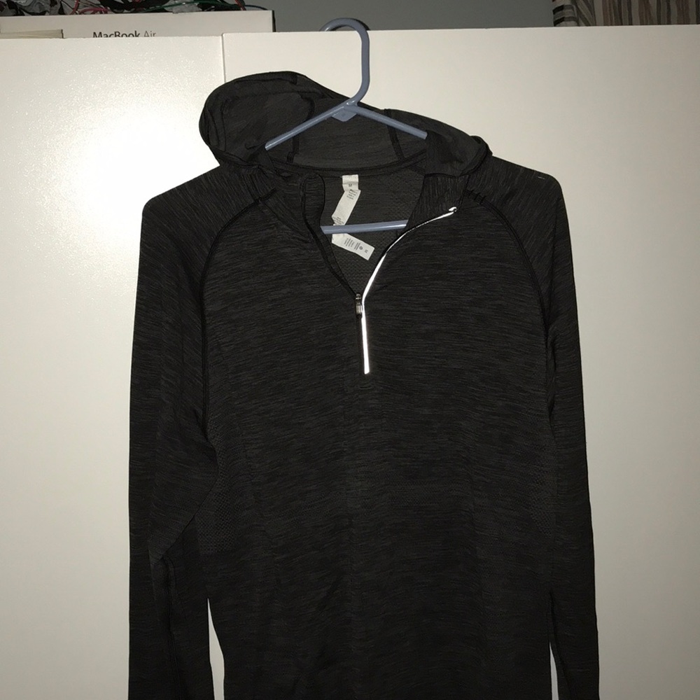 Long sleeve grey quarter zip up hoodie lulu lemon
